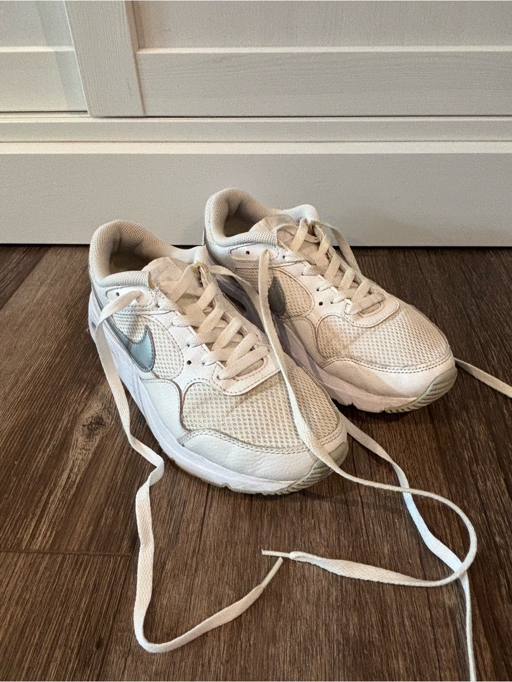 Women's Nike Airmax Athletic Sneakers size 8